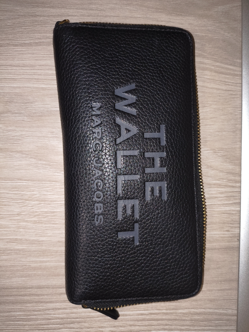 Marc Jacobs The Wallet Zip-Around Men's Wallet in Black